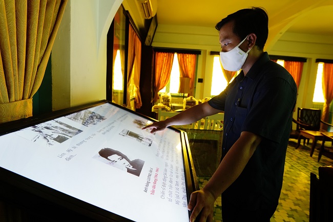 man-hinh-tuong-tac-thong-minh man-hinh-tuong-tac-thong-minh